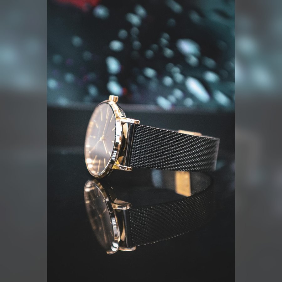Premium Leather Business Watch at SHIVAM ELECTRONICS online store